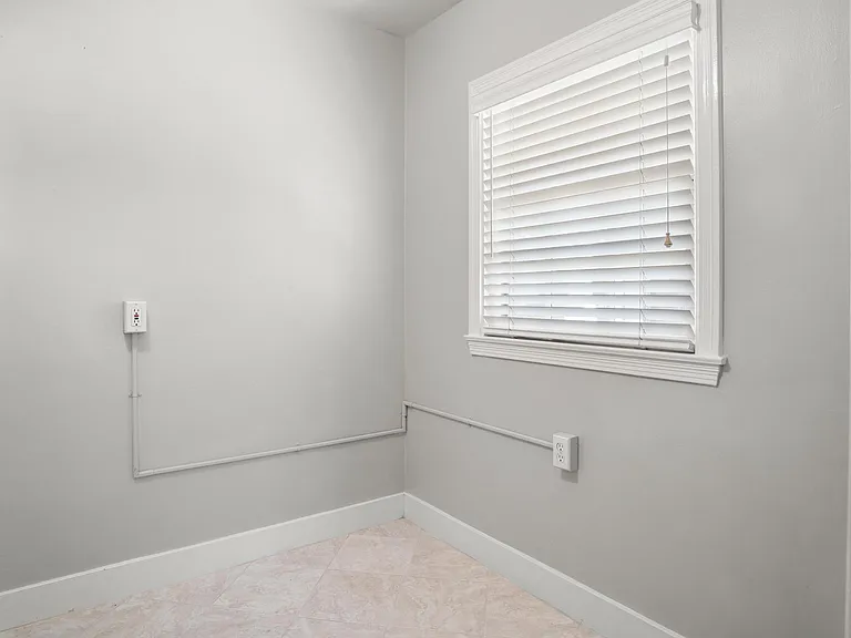 3207 L St #D — Photo 7