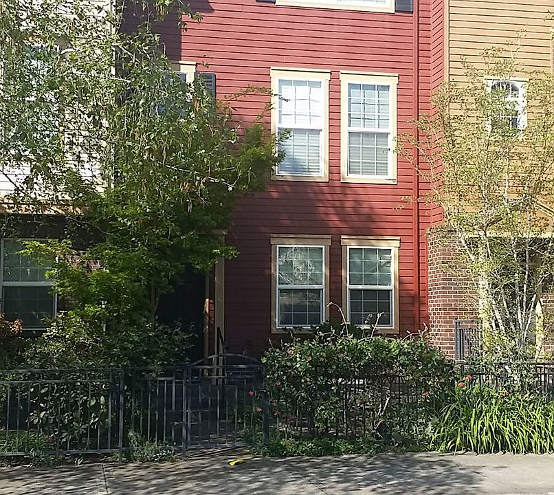 1st image of 6025 NE Birch St