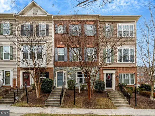 4302 Potomac Highlands Cir, Triangle, VA 22172