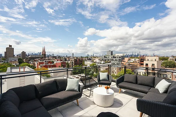 Rented by Bold New York | media 41