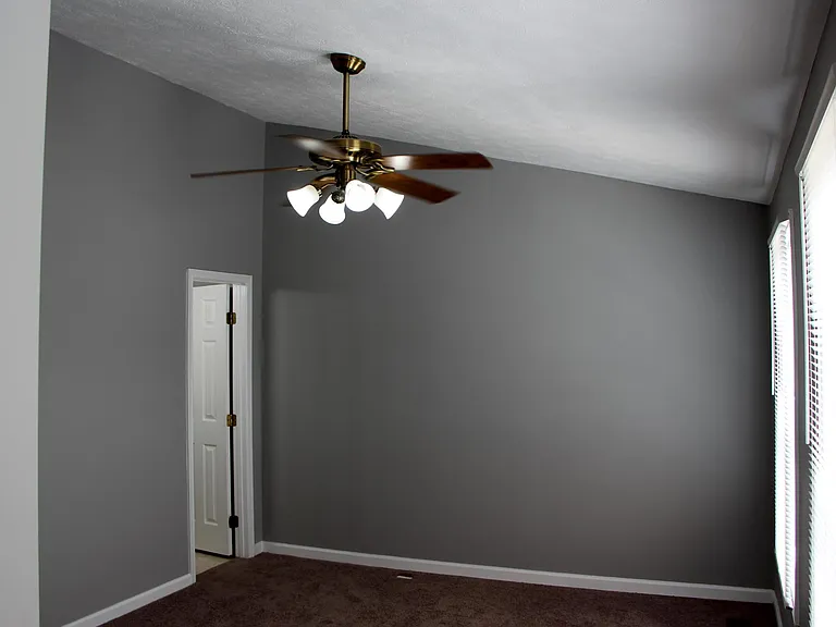 445 Woodhill Dr — Photo 15