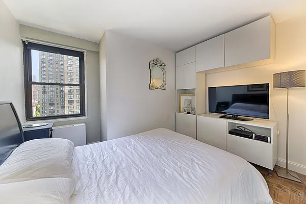 Sold by Halstead Real Estate | media 5