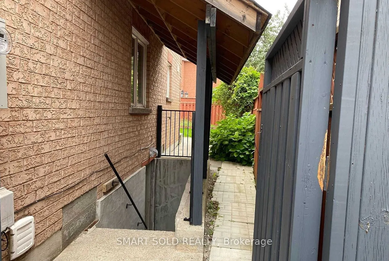 2 bed, $1,400 — Photo 2