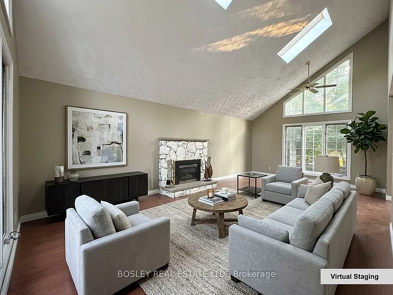 114 Lorne Ave — Photo 2