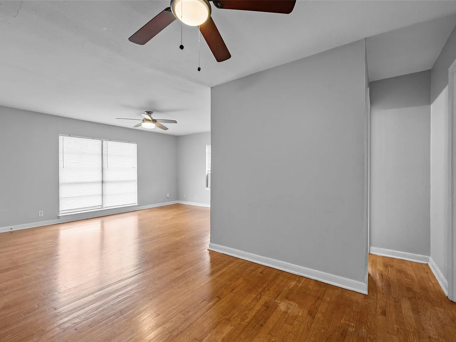 1 bed, 1.0 bath, 525 sqft, $995 — Photo 2
