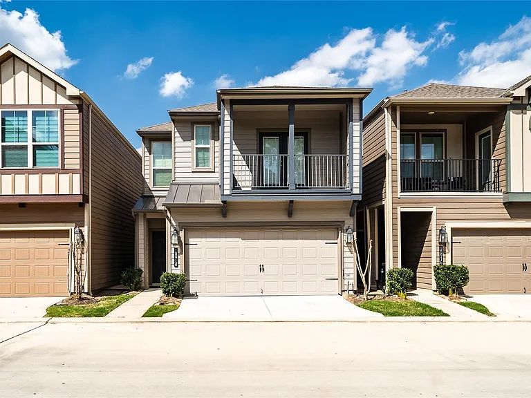 10918 Cannes Memorial Dr — Photo 2