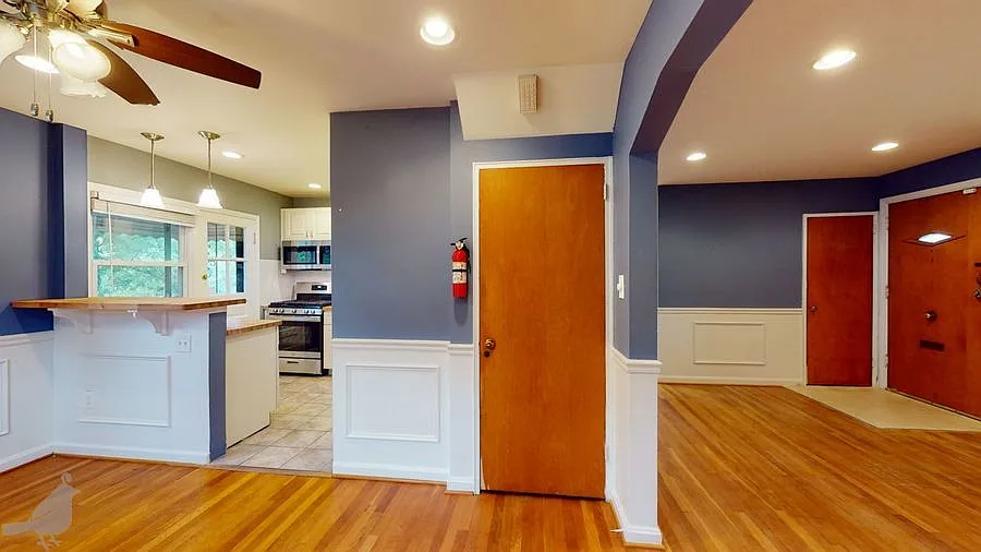 Fantastic Home in Fort Dupont Park! Parking and Basement Included! — Photo 3