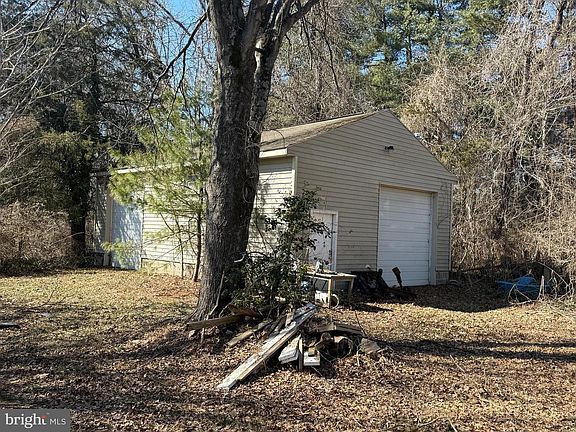 5th image of 18405 Queen Anne Bridge Rd