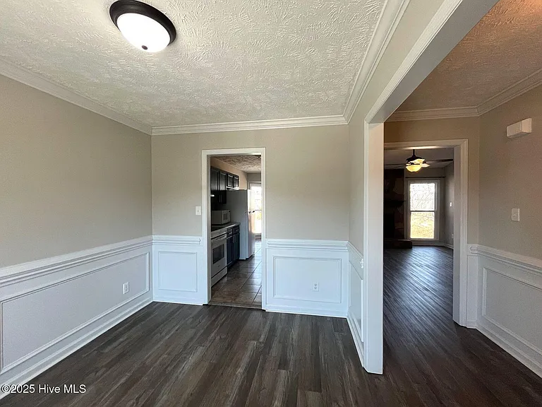 3544 Lubbock Dr — Photo 3