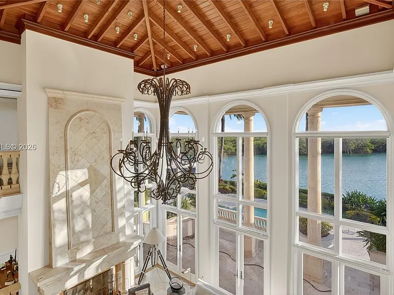 260 Cape Florida Dr — Photo 86