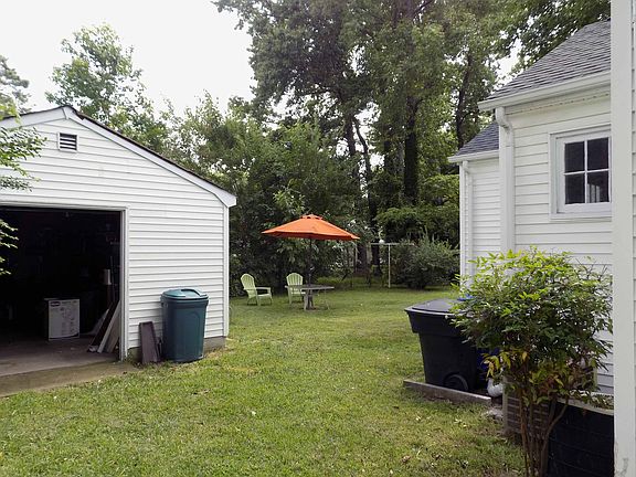 4th image of 4007 Griffin St