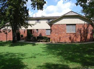 4 Linda Ln, Muskogee, OK 74401