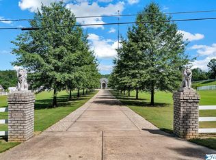 71 S Seneca Dr, Trinity, AL 35673