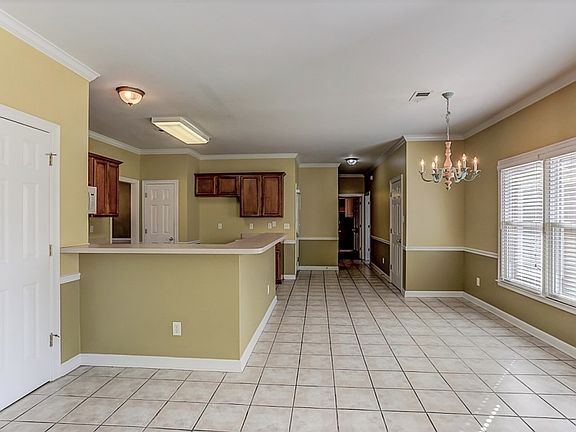 4th image of 8945 Lindstrom Dr