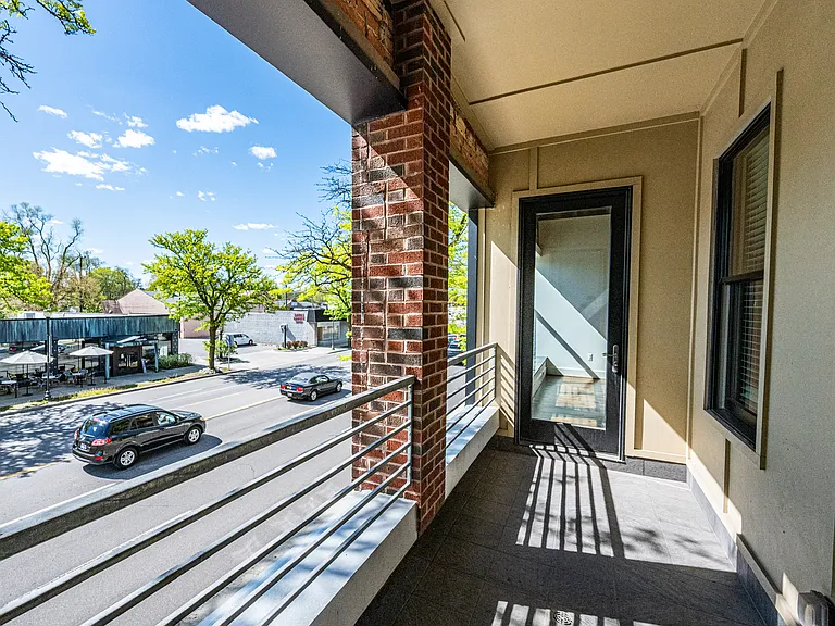 922 N Main St #212 — Photo 25