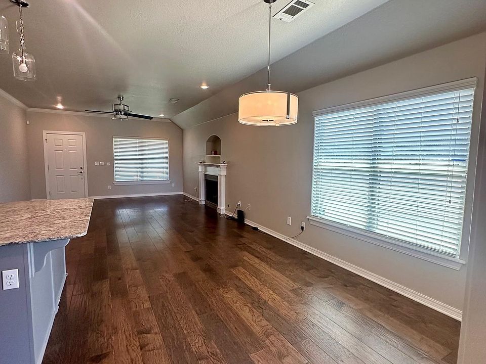 2nd image of 4635 W Croft Dr