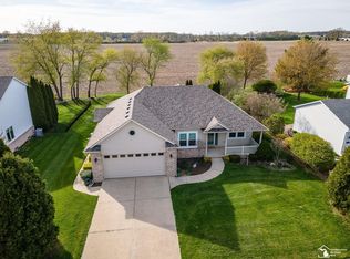 2887 W Country Ln, Monroe, MI