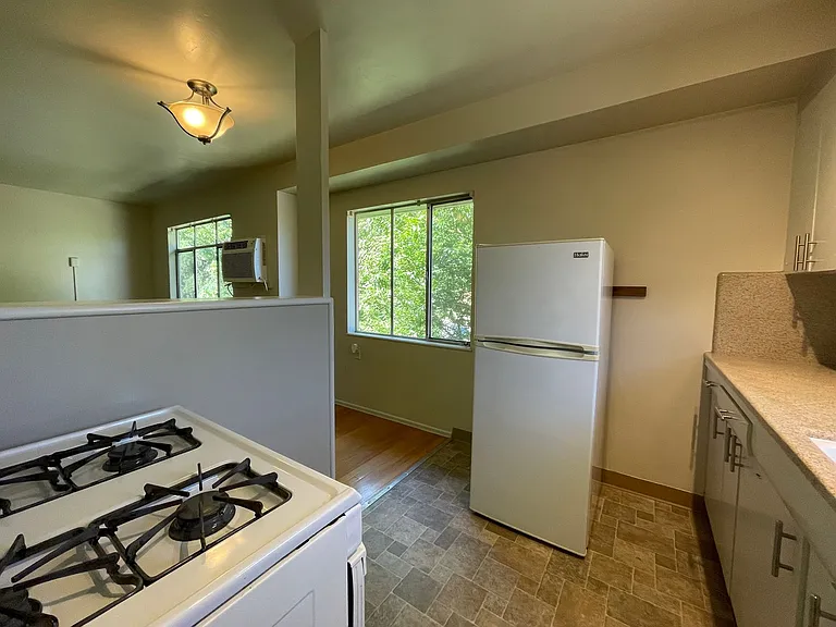 5488 Carlson Dr #&-5492 — Photo 6