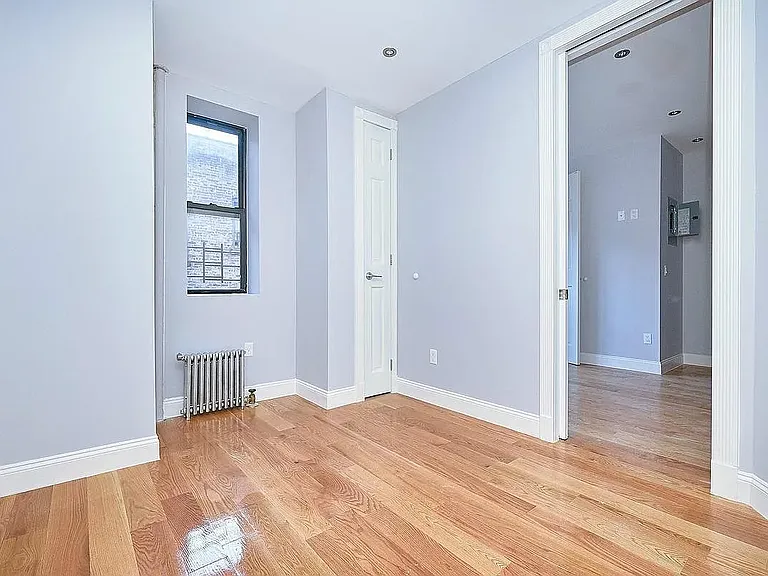 854 W 180th St #2D — Photo 5