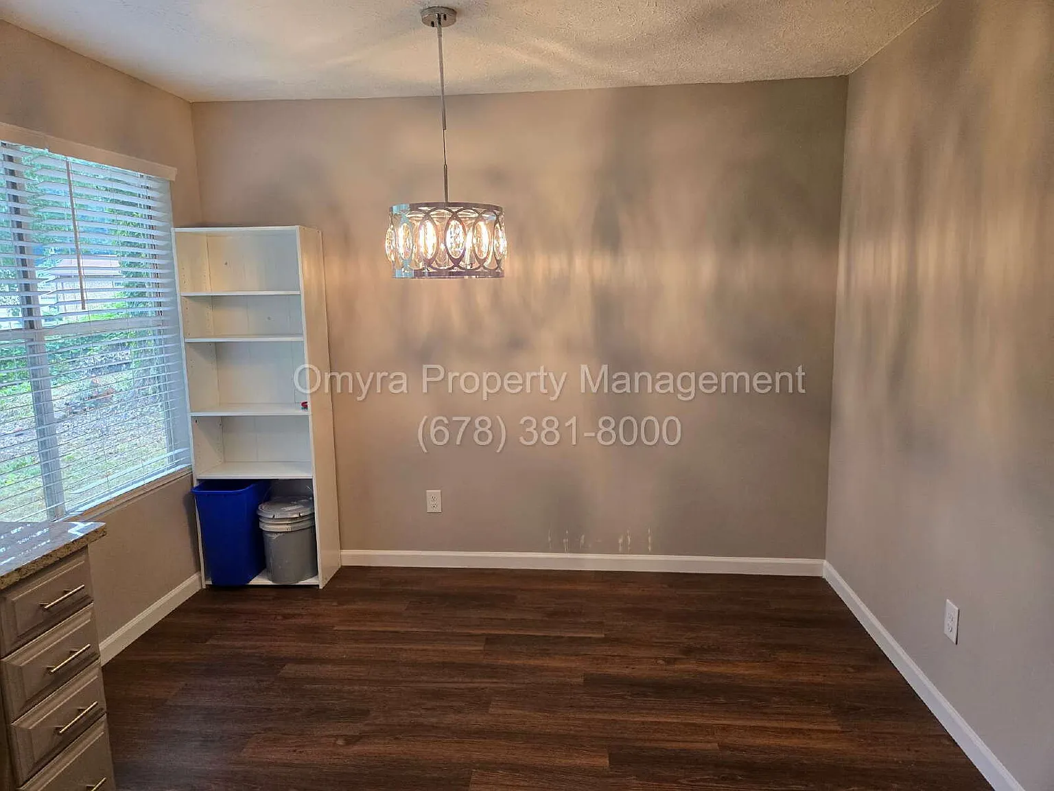 3 bed, 2.0 bath, 1256 sqft, $1,795 — Photo 3