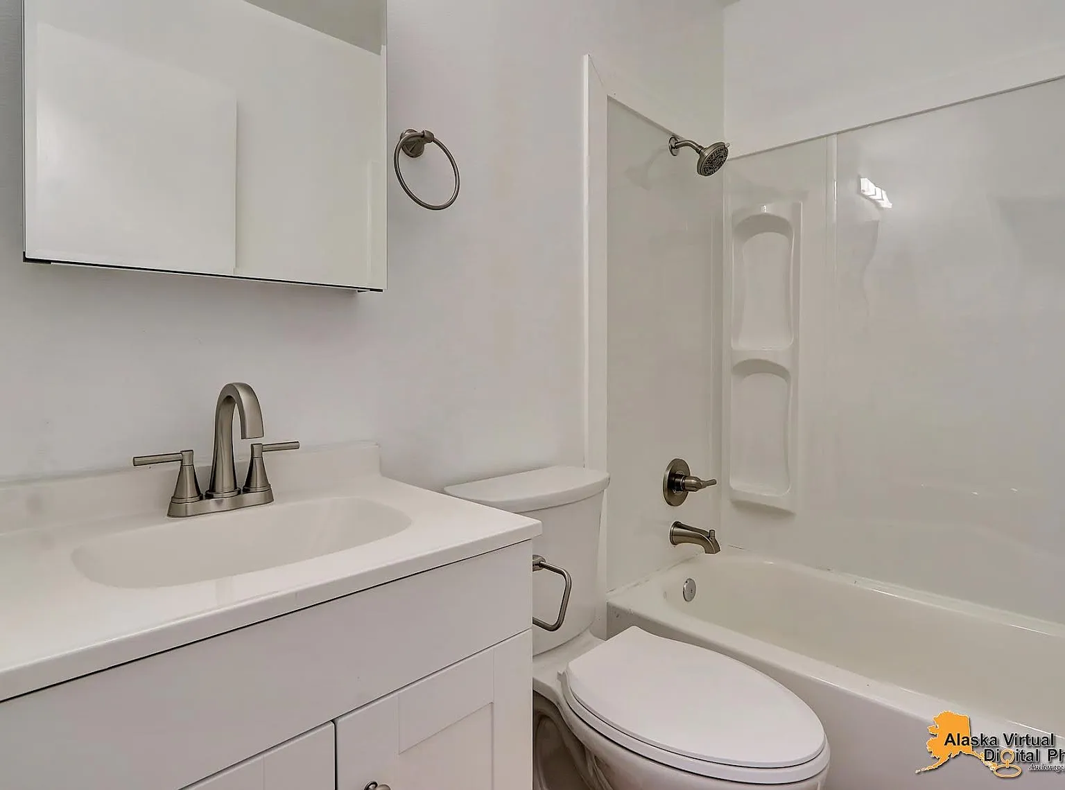 2 bed, 900 sqft, $1,350 — Photo 3