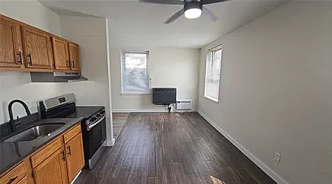 123 Iowa Ave