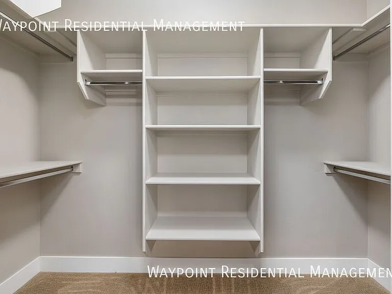 1415 E Lone Creek Dr — Photo 30