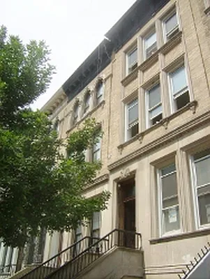 Rented by Perry Associates NYC Inc | media 3