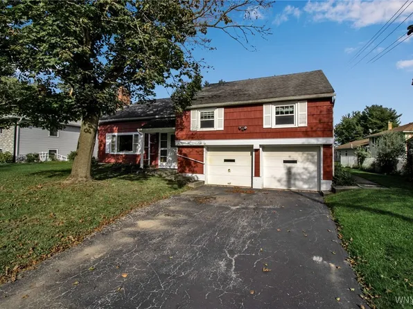 4485 E Patricia Dr, Clarence, NY 14031