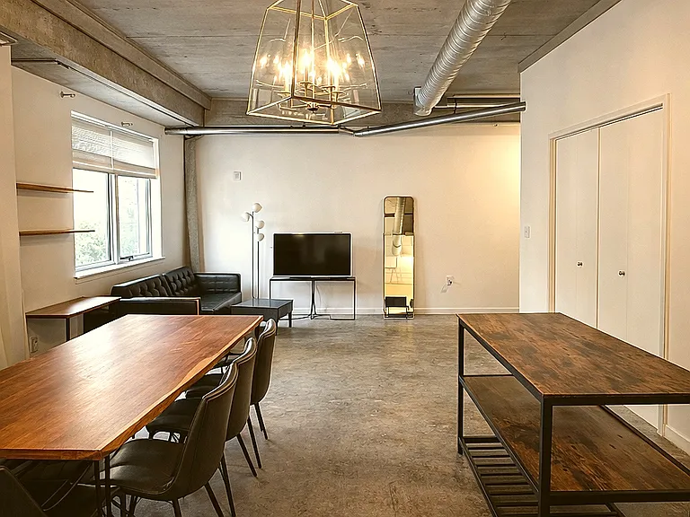 1001 Belleview St #202 — Photo 6