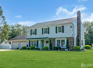 13 Woodward Rd, Manalapan, NJ 07726