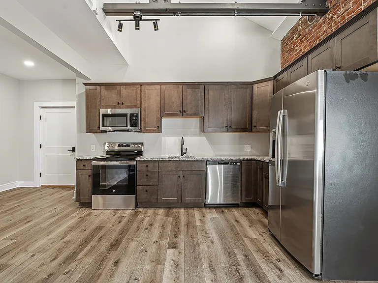 13 Kennedy St #205A — Photo 10