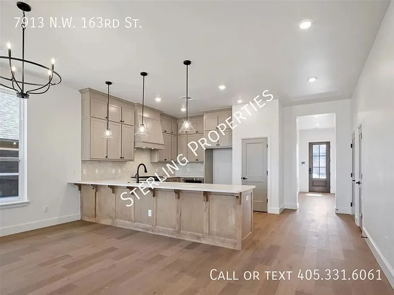 7913 N West 163rd St — Photo 7