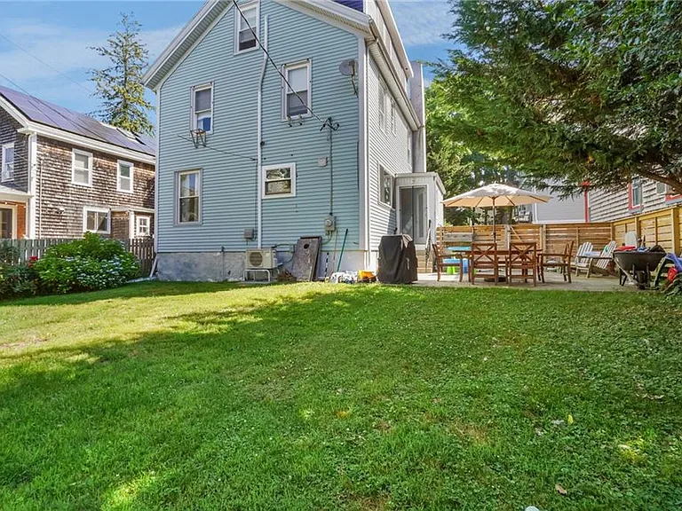 2 Channing Pl — Photo 5
