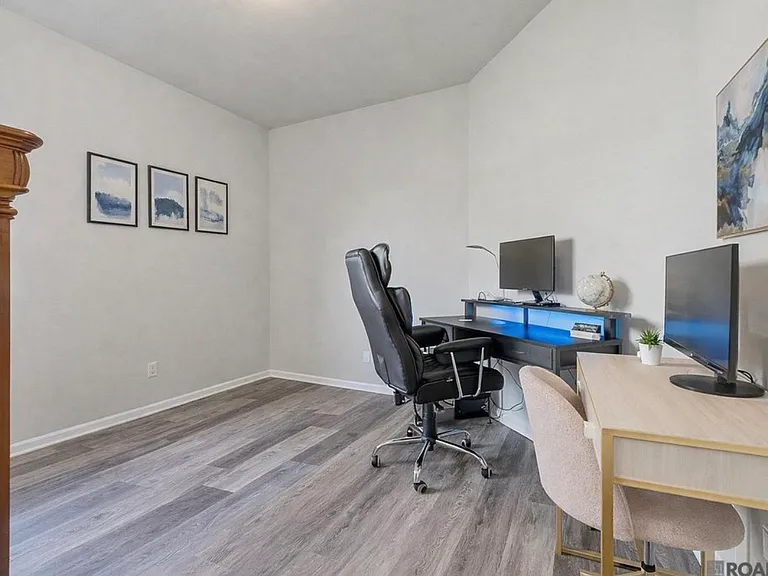 1223 Meridian Dr — Photo 15