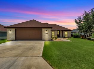 208 Rachel Loop, Burnet, TX 78611