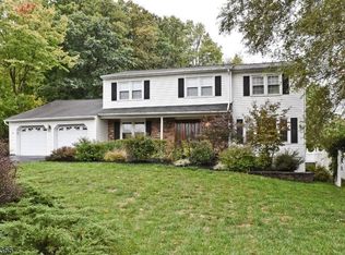 3 Robin St, Rockaway, NJ 07866