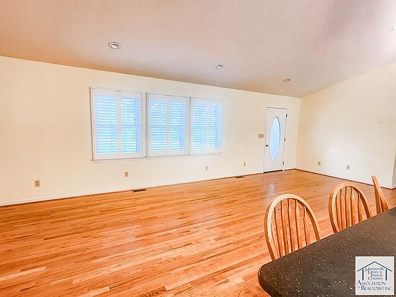 5th image of 149 Woodland Dr