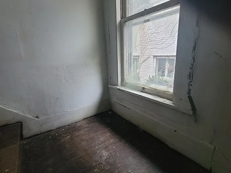 1908 N Union St — Photo 15