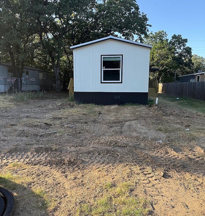 1st image of 1529 Gale Dr