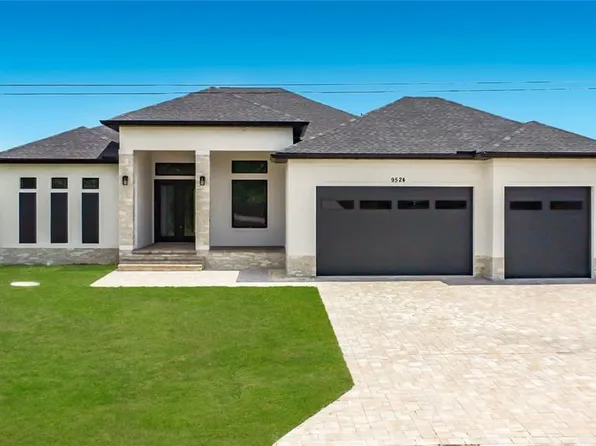 9524 Singer Cir, Port Charlotte, FL 33981