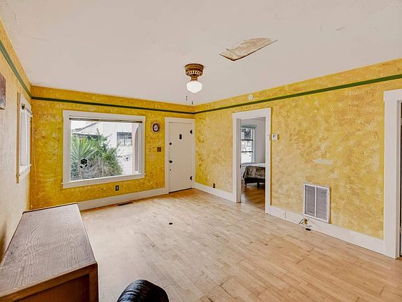 4th image of 450 Ortiz Ave