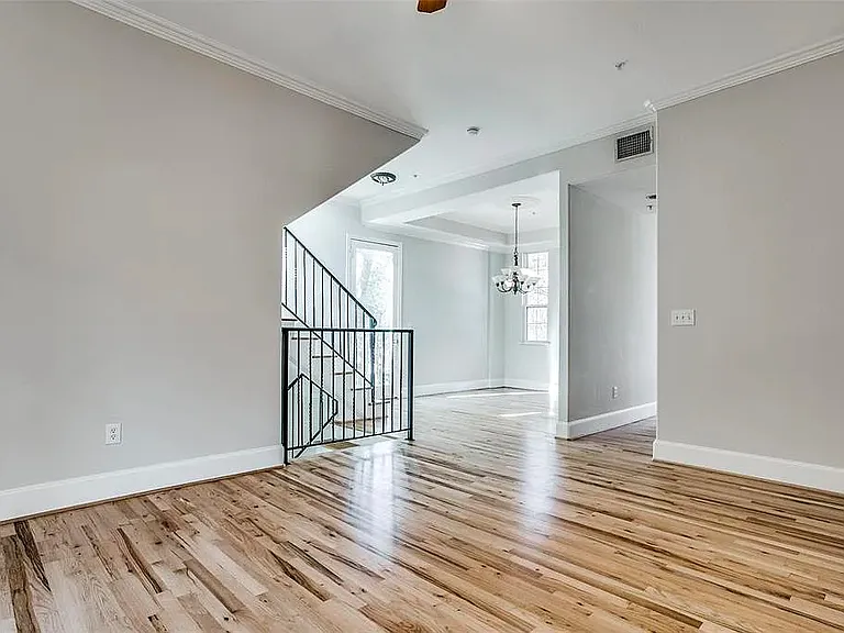 5720 La Vista Dr — Photo 7