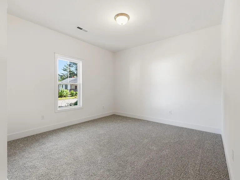 2206 Grant St — Photo 23