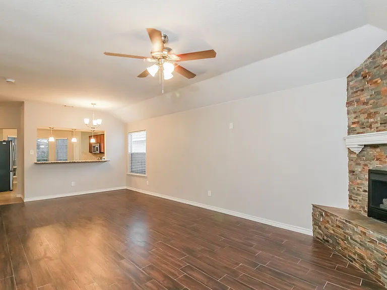 745 Poncho Ln — Photo 6