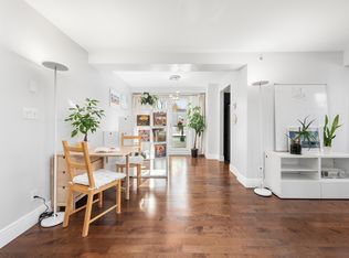 2988 Alder St #206, Vancouver, BC V6H 4C3