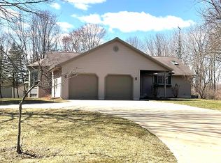 2757 N Five Mile Rd, Midland, MI 48642