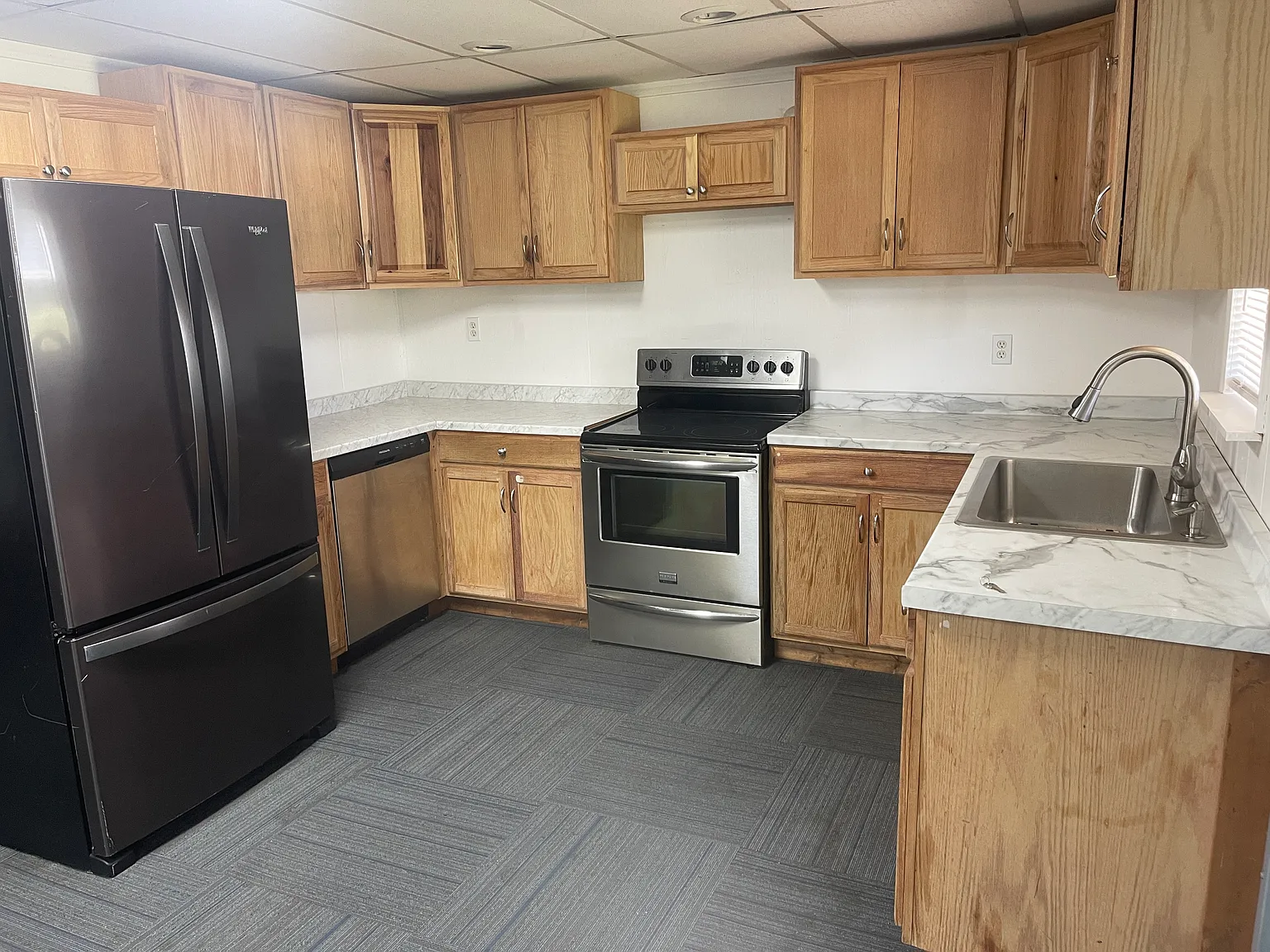 4 bed, 1600 sqft, $1,400 — Photo 1