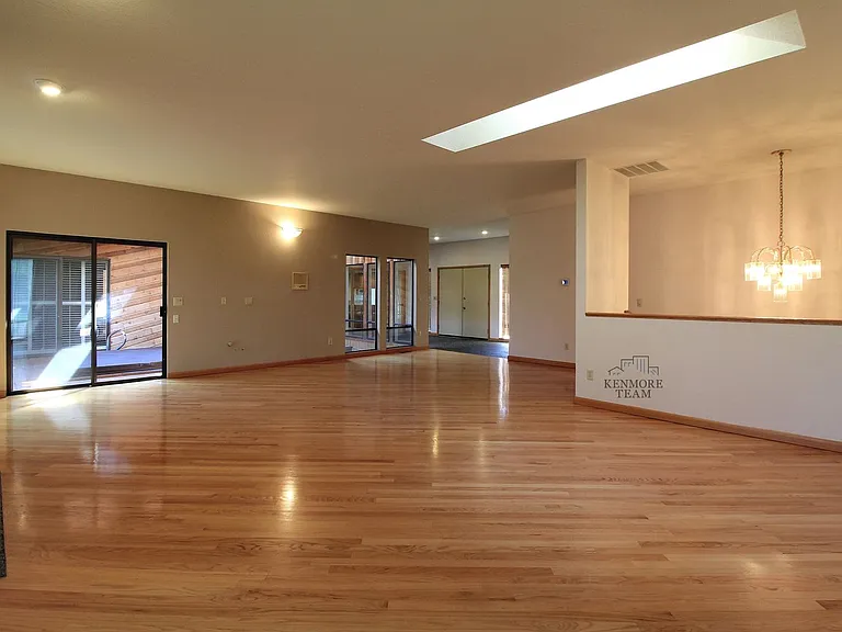 3600 Eastlake Dr — Photo 6