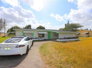 406 Penn Rd W, Lehigh Acres, FL 33936